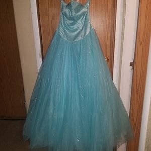 Princess style poofy dress